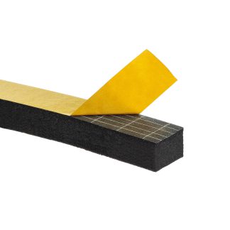 Uszczelka 12x15mm 40&deg;ShA samoprzylepna EPDM 10mb wzmocniona